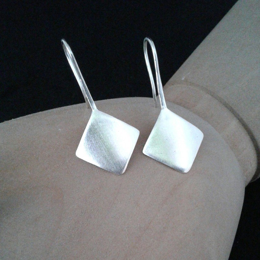 Brinco Quadrado gancho