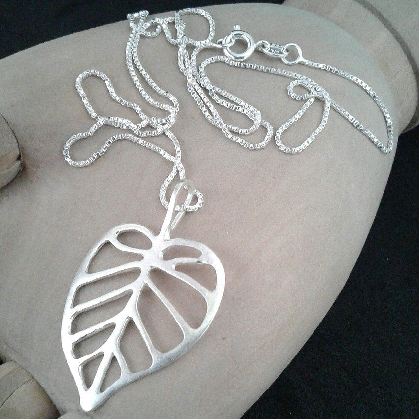 Colar Folha G Coração