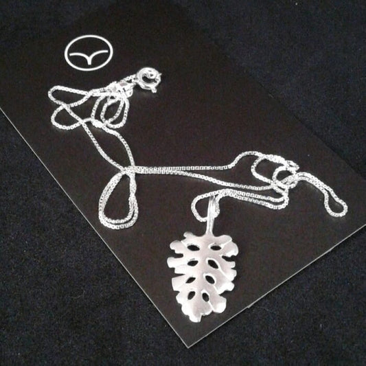 Colar Folha P Cinerária