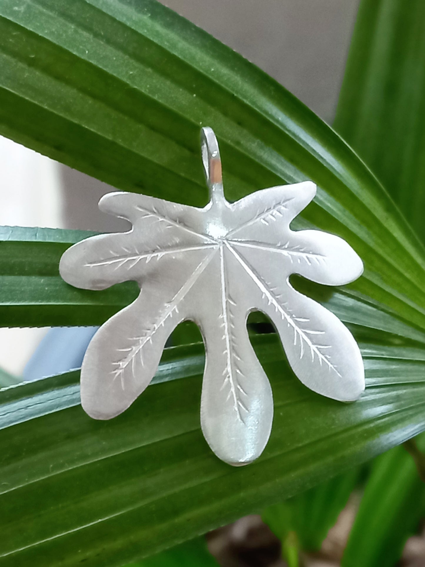 Pingente Folha G Embaúba